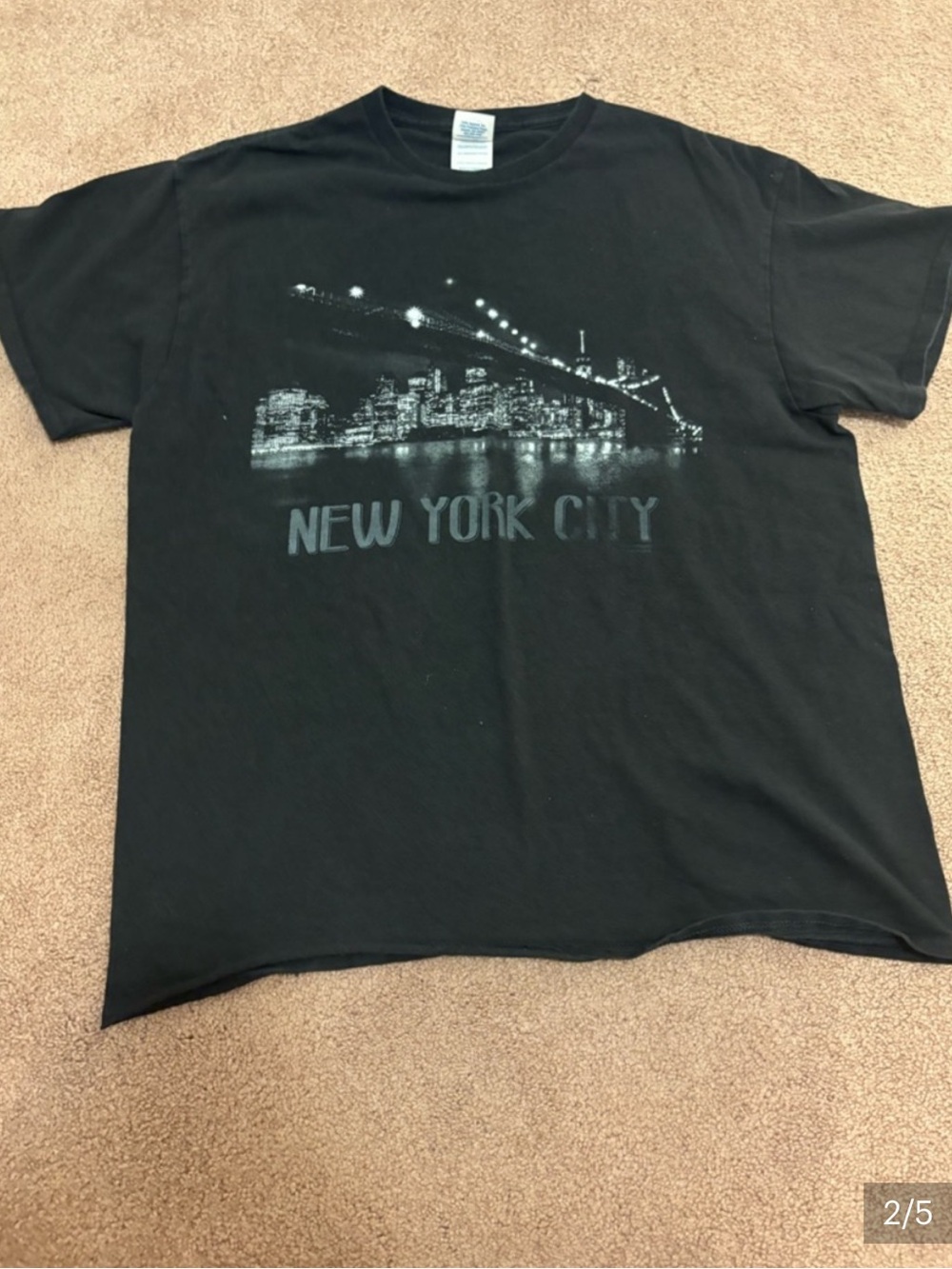 3 for $14 Delta Black New York City Skyline Tee size large (fits smaller)